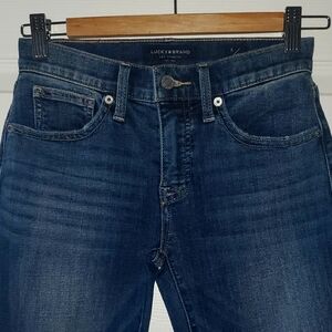 Lucky Brand Women's Dark Blue Skinnu Jeans. Raw Hem Size 25